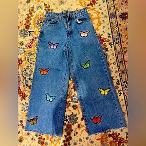 SHEIN butterfly embroidered wide leg pants barely worn excellent condition